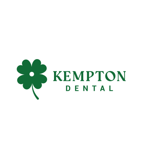 Lucky Dental logo